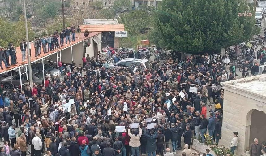 İHD: Suriye'de Alevi ve Ermeni halkına yönelik saldırılar endişe yaratıyor