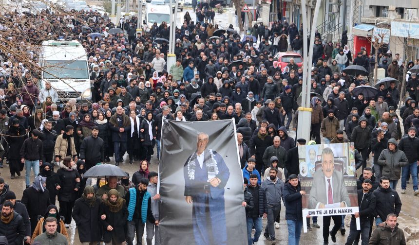 Selim Sadak toprağa verildi