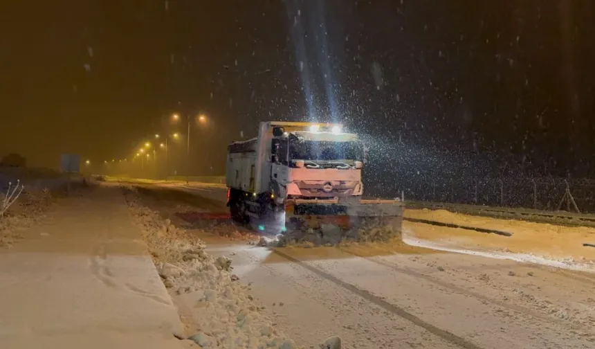 Edremit Belediyesi karla mücadelede sorumlu olduğu mahalleleri açıkladı
