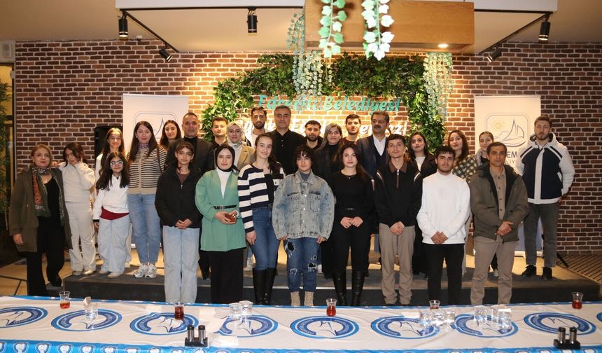 Edremit’te öğrencilerle iftar programı: Talepler eşbaşkanlarla paylaşıldı