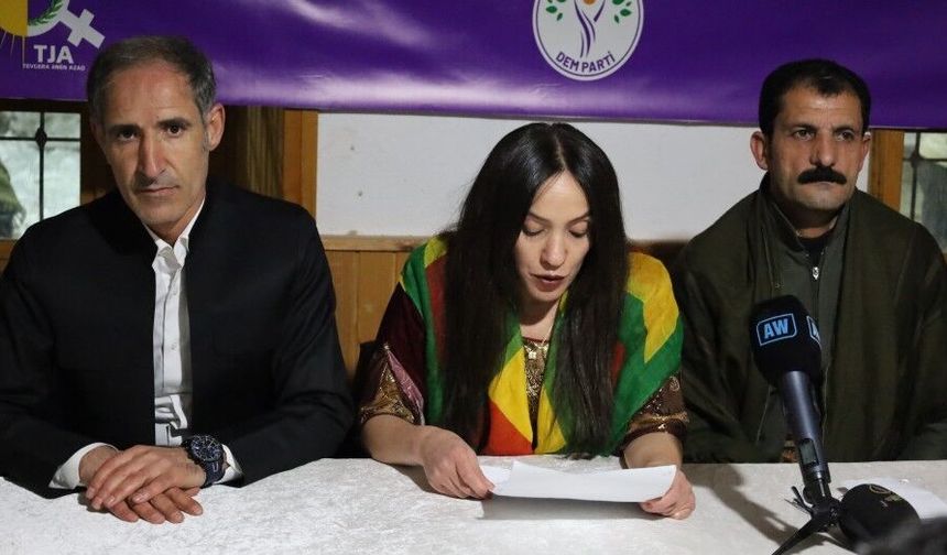 Van’da tarihi mekânda Newroz deklarasyonu: “Öcalan’ın özgürlüğünü haykıracağız”