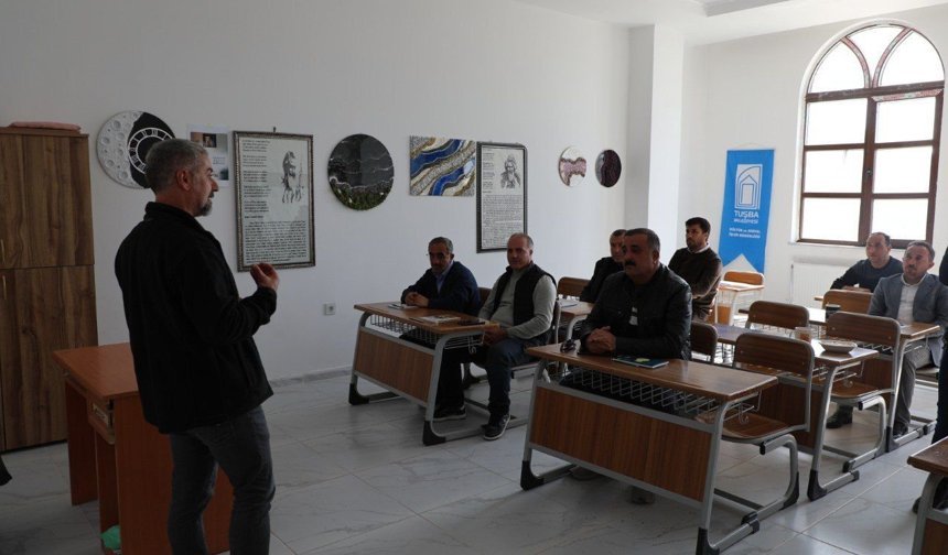 Tuşba Belediyesi’nden anadil desteği: Kürtçe dil kursları başladı