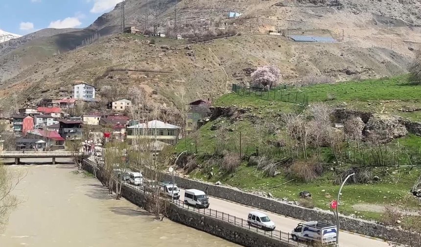 Van Çatak ilçesinde yaşayan emekli yurttaşlar: 'Ekonomik olarak bittik'