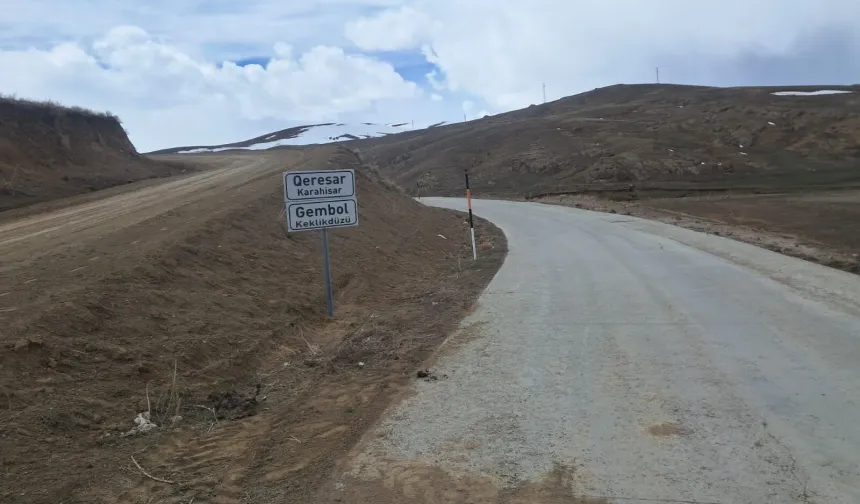 Saray Belediyesi kırsal mahallelere Türkçe-Kürtçe yön levhaları yerleştirdi