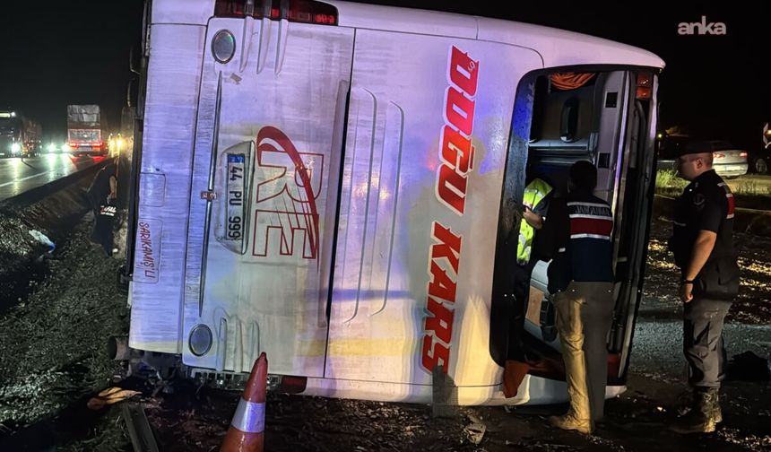 Kırıkkale'de yolcu otobüsü devrildi: 40 kişi hastaneye kaldırıldı