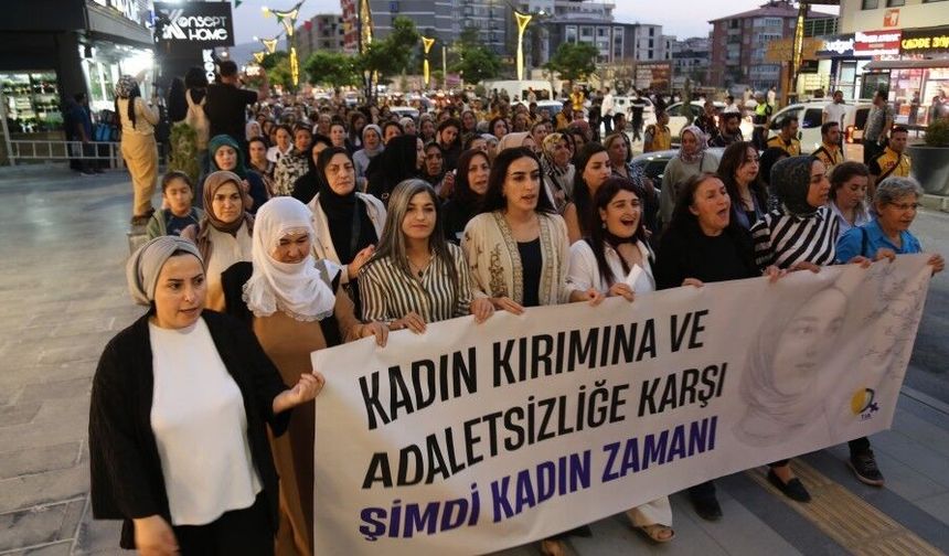Van'da Rojin Kabaiş için yürüyüş: "Bir kadının ölümü belirsizliğe terk edilemez"