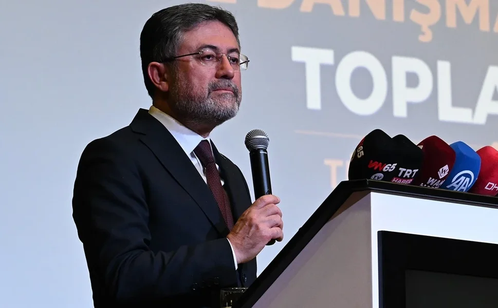 Tarım ve Orman Bakanı Yumaklı Van’da konuştu: “Doğusu da batısı da hepimizindir”