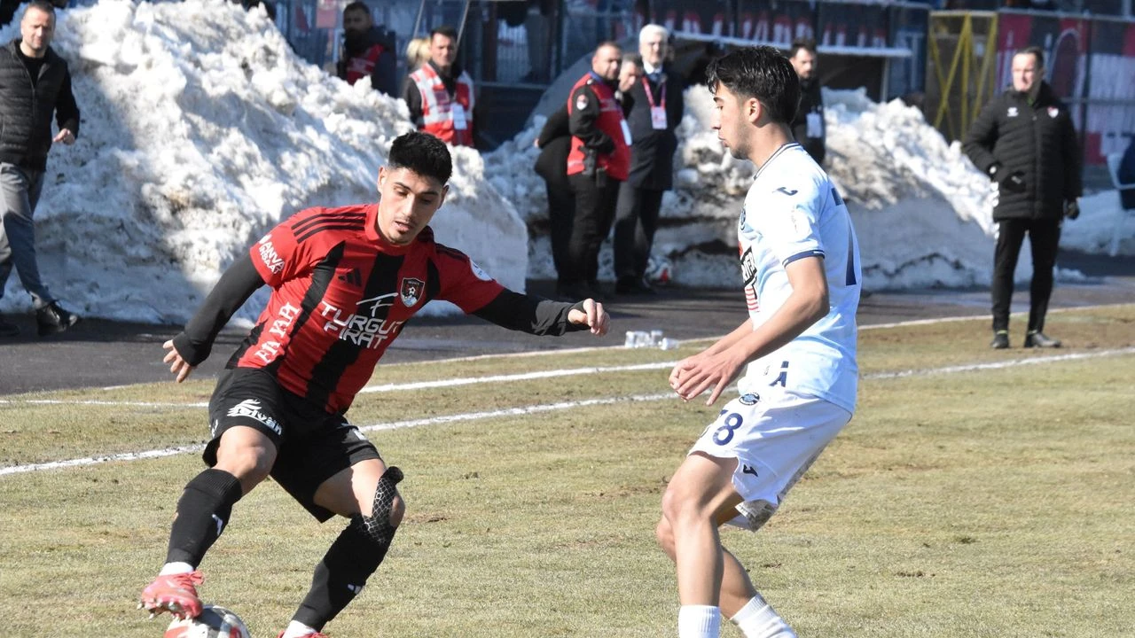 Vanspor FK, sahasında Adana Demirspor’u 1-0 mağlup etti