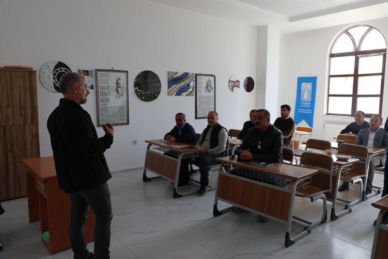 Tuşba Belediyesi’nden anadil desteği: Kürtçe dil kursları başladı