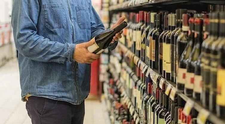 Alkollü içki satışına ve tanıtımına yeni kısıtlamalar geliyor