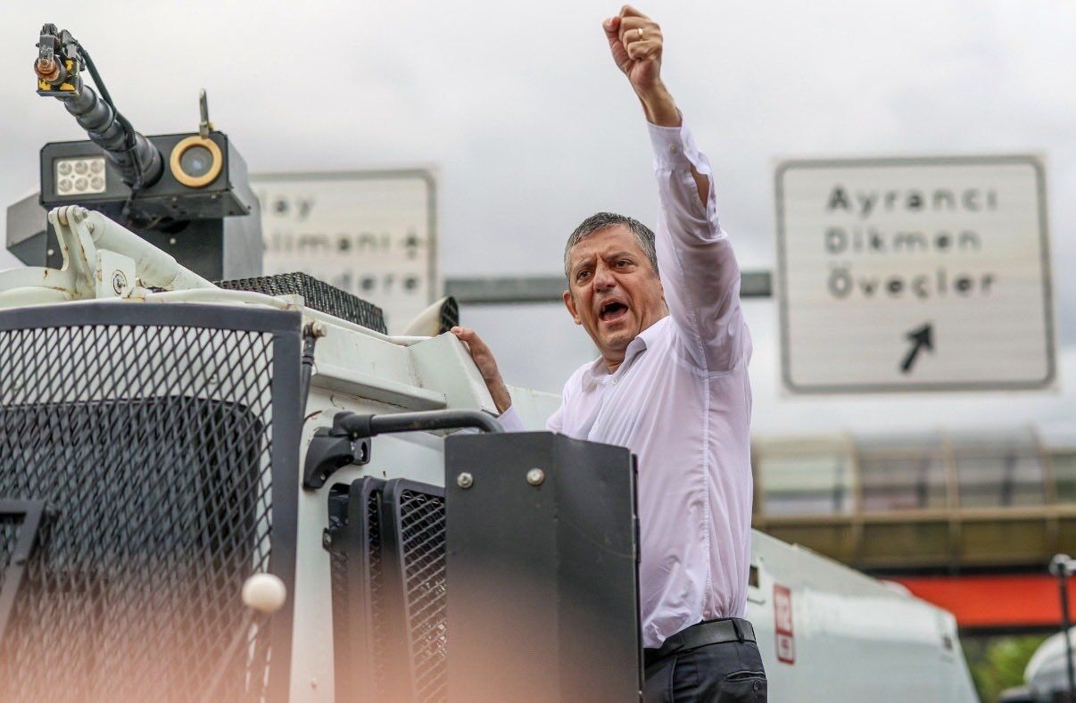 Özgür Özel: Bundan sonra genel merkezimiz Meclis'tir